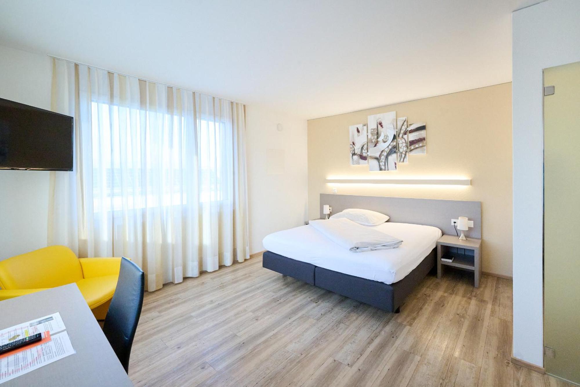 Hotel Am Kreisel Self-Check-In By Smart Hotels Lachen Eksteriør billede
